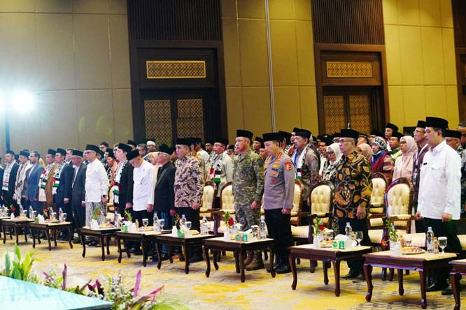 Panglima TNI Hadiri Silaturahmi Nasional Ormas Islam dan Halal Bihalal MUI