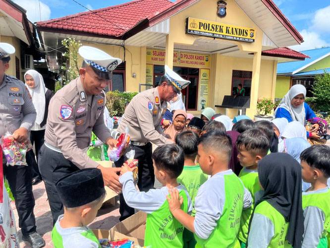 Polisi Sahabat Anak: Polsek Kandis Tanamkan Tertib Lalu Lintas Sejak Dini