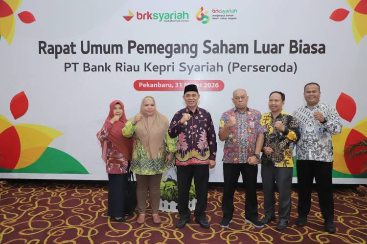 Bupati Inhil Hadiri RUPS-LB BRK Syariah