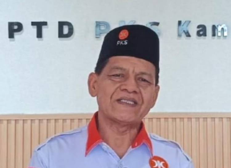 Ketua BK DPRD Kampar Titip Doa untuk Kemajuan Daerah Kepada Jamaah Haji