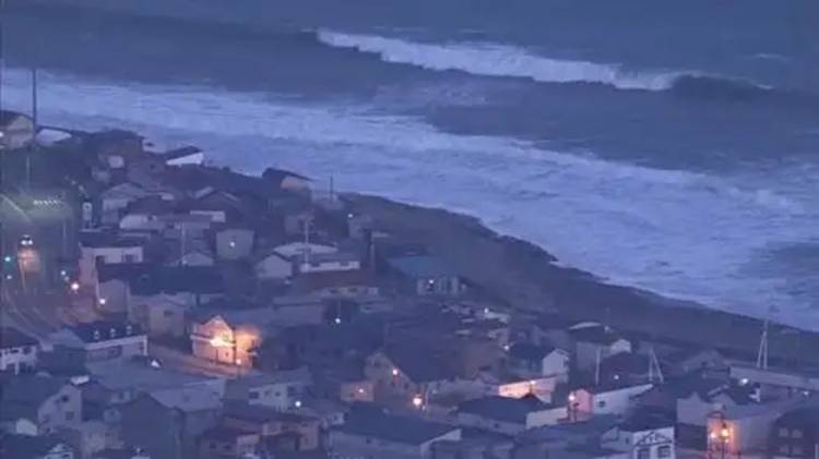 Gempa Jepang Direvisi Jadi Magnitudo 7,7, Peringatan Tsunami Resmi Diturunkan