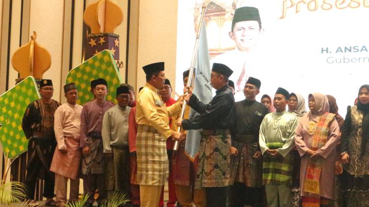 Gubernur Ansar Ahmad Ajak Perkuat Silaturahmi saat Halal Bihalal Bersama Masyarakat Kepri Pekanbaru