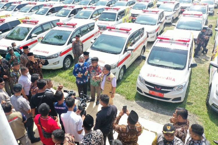 Pecahkan Rekor MURI, Kabupaten Kampar Miliki Ambulan Terbanyak se Indonesia