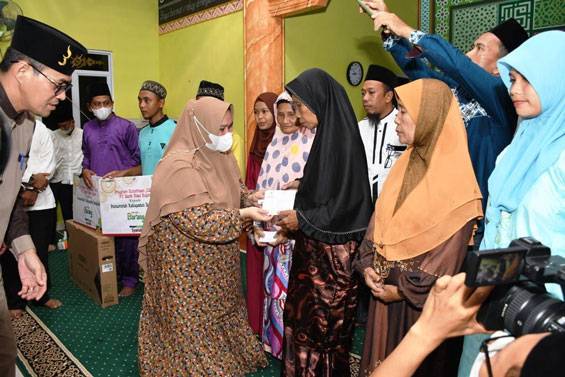 Termasuk Batas Terluar NKRI, Bupati Kasmarni Berkomitmen Bangun Rupat Utara