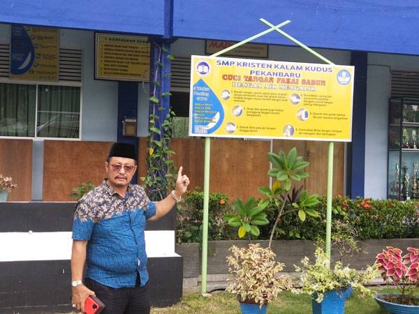 Sebut Dizolimi dengan PHK Sepihak, Guru SMP Kalam Kudus Ini Minta Keadilan