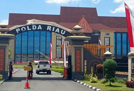 Terkait Penggerebekan Wakil Bupati Rohil, IPW Nilai Polda Riau Lakukan Pelanggaran HAM