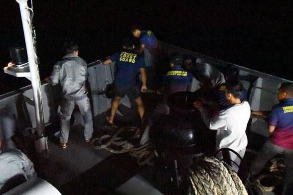 Bakamla RI Evakuasi Korban Kapal Mati Mesin di Perairan Pulau Rote