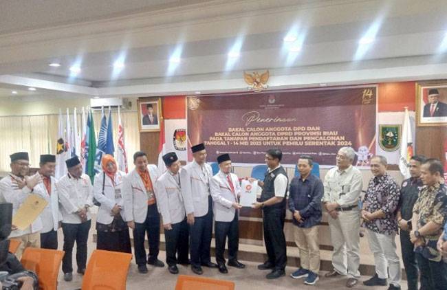 PKS Riau Daftarkan Bacaleg ke KPU
