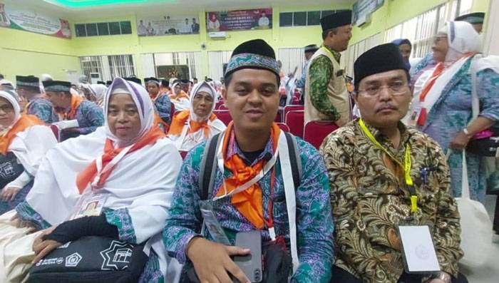 Termuda di Kloternya, Muhammad Ilham Ramadhan Asal Kampar Gantikan Ayah Tunaikan Haji
