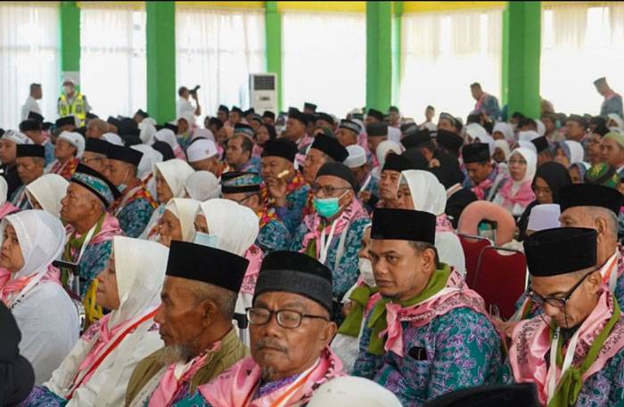 374 CJH Riau 2023 Kloter Pertama Dilepas, Tertua 92 Tahun