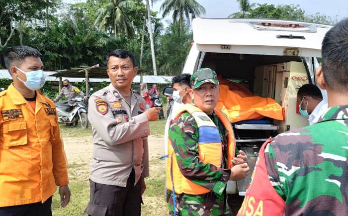 Diduga Korban Galodo Agam Sumbar, Warga Temukan Mayat Tanpa Identitas di Sungai Batang Kuantan
