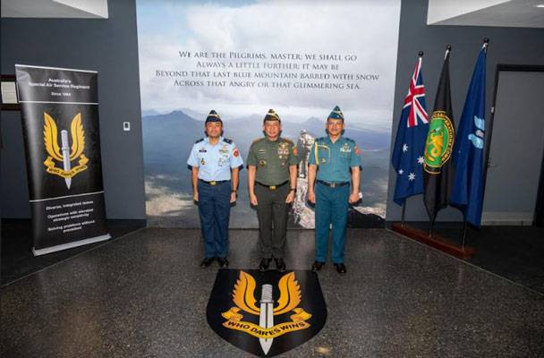 Panglima TNI Kunjungi Special Air Service Regiment (SASR)