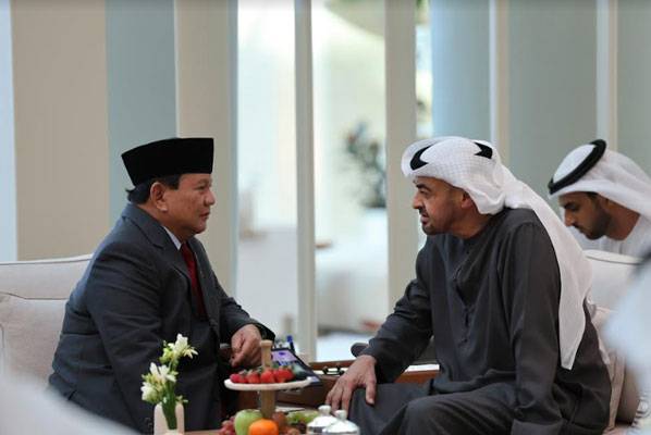 Menhan Prabowo Kunjungi Presiden MBZ di UEA, Bahas Kerja Sama Pertahanan dan Isu Internasional