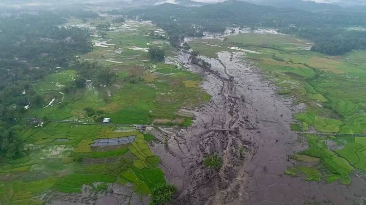 BNPB: Data Sementara Banjir Lahar Dingin Sumatra Barat, Korban Meninggal 37 Orang