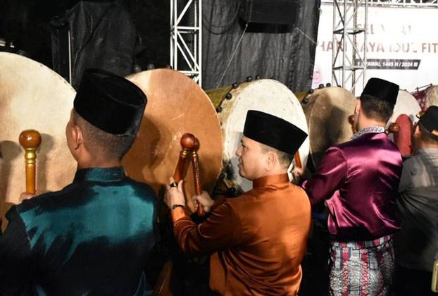 Meriahkan Pawai Takbir, Ketua DPRD Kota Pekanbaru Ajak Eratkan Silaturahmi