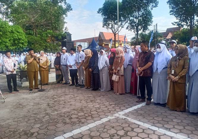 Sebanyak 437 Siswa Kelas XII SMAN 8 Pekanbaru Resmi Dikembalikan ke Orangtua
