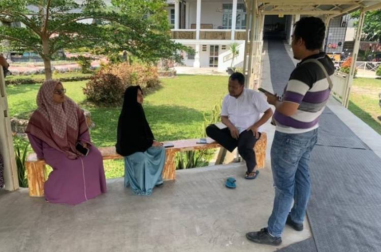 14 Santriwati di Rohil Diduga Keracunan Siomay, Satu Tak Tertolong
