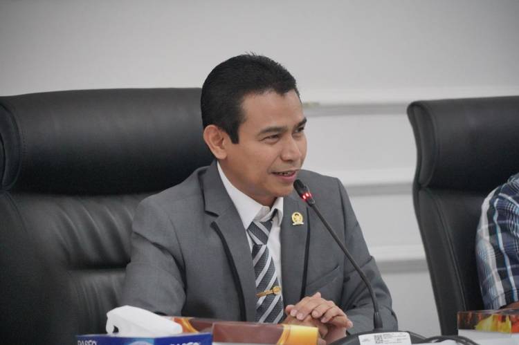 PKS Apresiasi Menteri Maman Bela UMKM Toko Mama Khas Banjar
