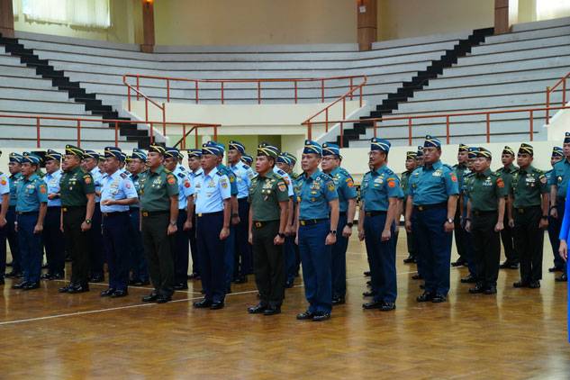 Mabes TNI Gelar Upacara Kenaikan Pangkat 76 Perwira Tinggi TNI