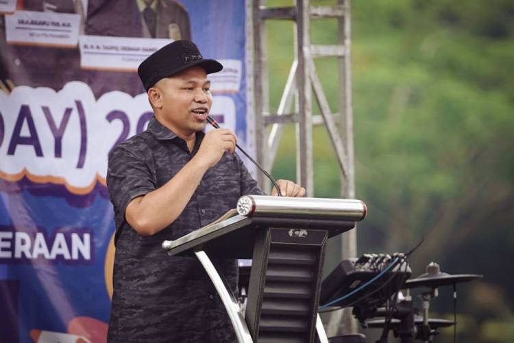 Pelaku Usaha di Riau Jangan Tahan Ijazah Pekerja