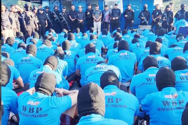 100 Napi Riau Dikirim ke Nusakambangan