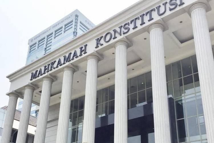 MK Perintahkan Pemerintah Gratiskan Sekolah SD dan SMP Swasta