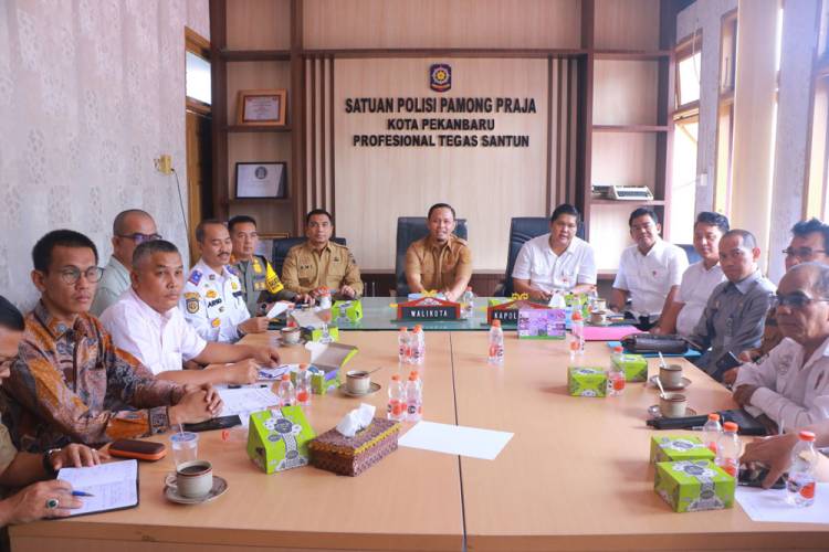 Persoalan Pengelolaan Lahan Parkir Pasar Induk AKAP Tuntas