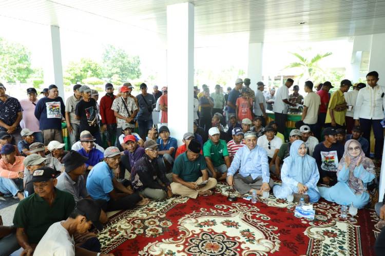 Sempena Idul Adha 1447 H, Bupati Herman Halal Bihalal Bersama Tukang Becak dan Tenaga Kebersihan