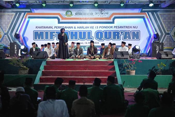 Bupati Afni Sampaikan Tahniah pada Khataman, Perpisahan, dan Harlah ke-15 Pondok Pesantren Miftahul Qur&rsquo;an