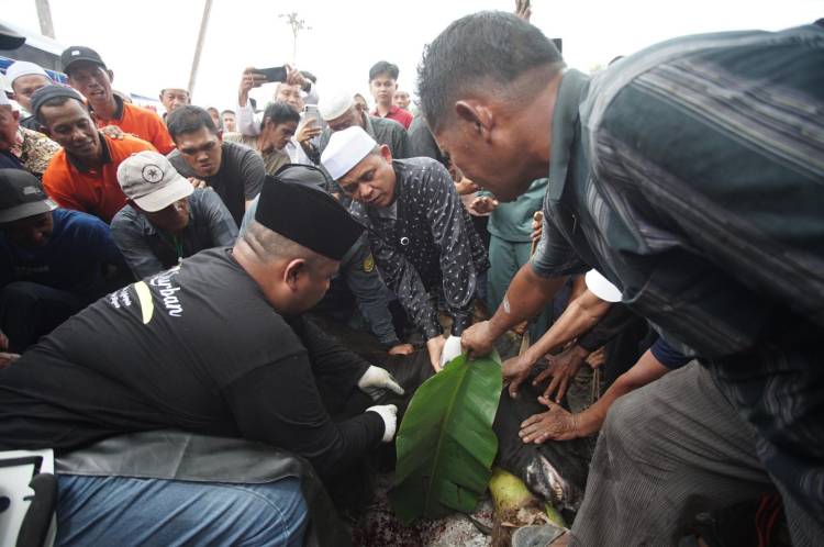 Bupati Herman shalat Idul Adha bersama masyarakat Keritang