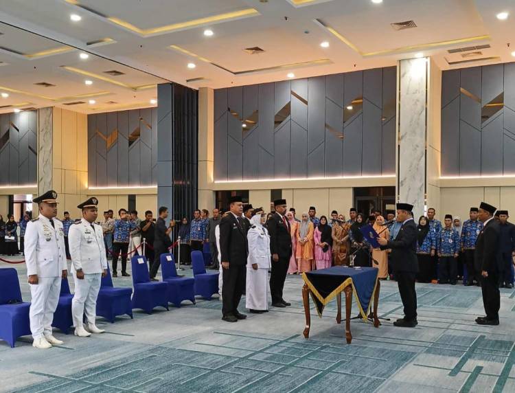 Wali Kota Lantik 7 Pejabat Pemko Pekanbaru