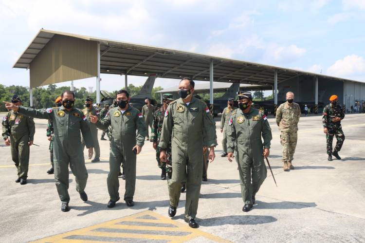 Kunjungan Kerja ke Lanud Roesmin Nurjadin Pekanbaru, Kasau Tinjau Latma TNI AU - USPACAF