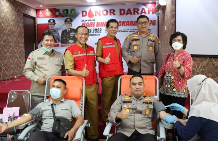 Polresta Pekanbaru Gelar Donor Darah Sambut Hut Bhayangkara Ke-76