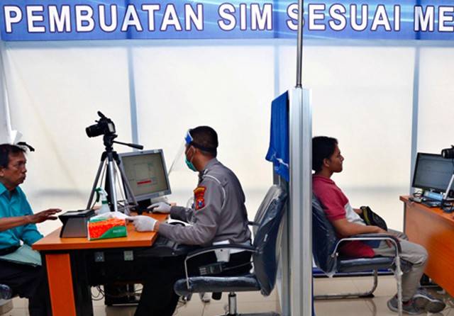 RUU LLAJ: Kemenhub Kaji Konsep dan Teknis Peralihan SIM dari Kepolisian