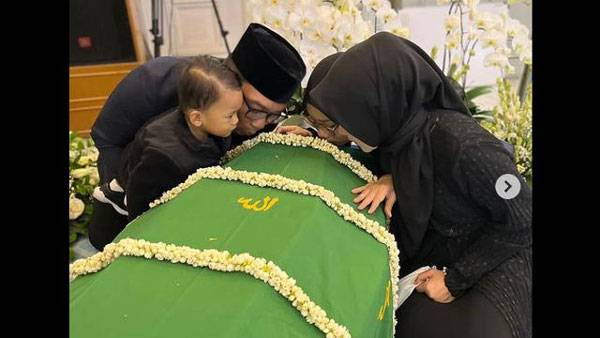 Ikhlaskan Eril, Atalia Praratya: Tunggu Ya Sayang, Insya Allah Kita Akan Bersama Lagi