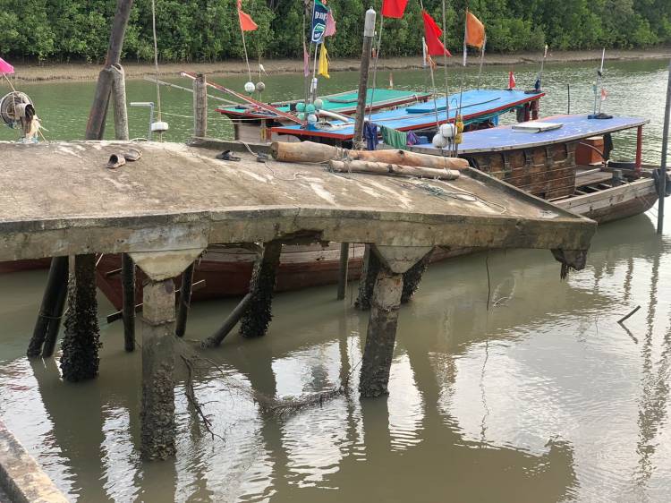 Nelayan Resah, Salah Satu Pelabuhan TPI di Tanjung Medang Bengkalis Nyaris Rubuh dan Membahayakan