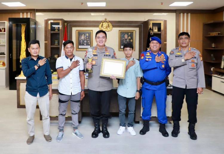 Kapolda Riau Irjen Mohammad Iqbal Jamu Pemenang Pertama Lomba Film Sogok, Sampaikan Rasa Bangga Atas Raihan Prestasi