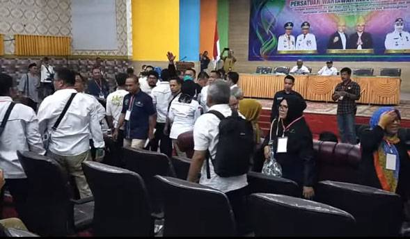 Ratusan Anggota PWI Riau Tolak Ikuti Prosesi Komperprov PWI Riau