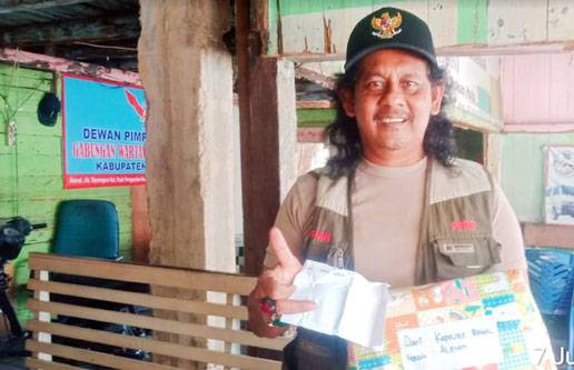 Kapolres Rokan Hulu Beri Kado Istimewa atas Lahirnya Cucu Wartawan