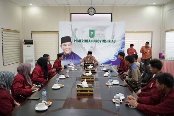 Wagubri Terima Silahturahmi Ikatan Mahasiswa Muhammadiyah Riau