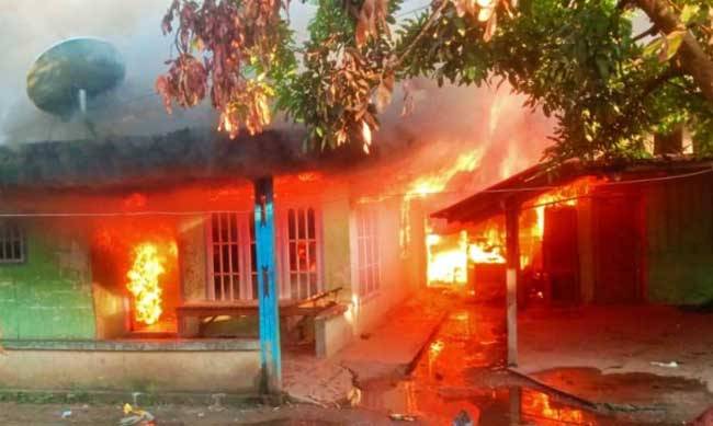Rumah Terbakar, Kakek yang Ingin Selamatkan Cucu Ikut Terjebak dalam Api