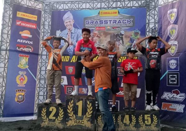 Kejurnas IMI Grasstrack Regional 1A Sumatera Putaran I Riau 2023 Resmi Ditutup