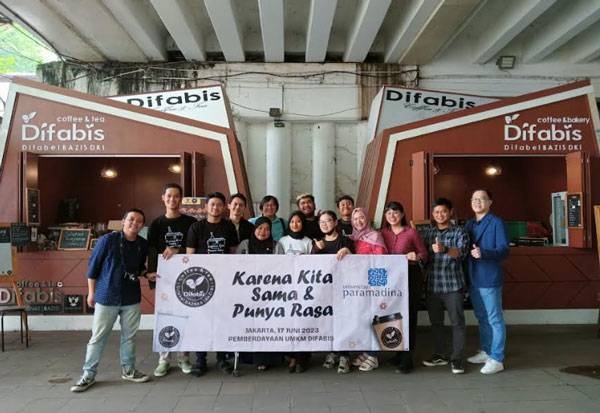 Meracik Kopi, Asa, dan Bahasa Bersama Kedai Difabis