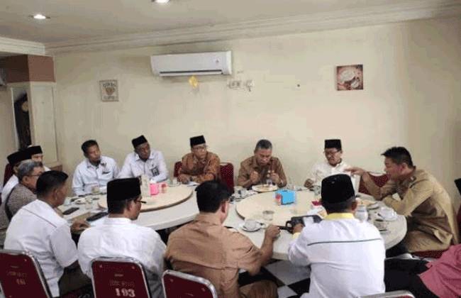 Rapat Dengan Pengurus Baznas, Bupati Rohil Harapkan Zakat Baznas Capai Rp20 Miliar Pertahun