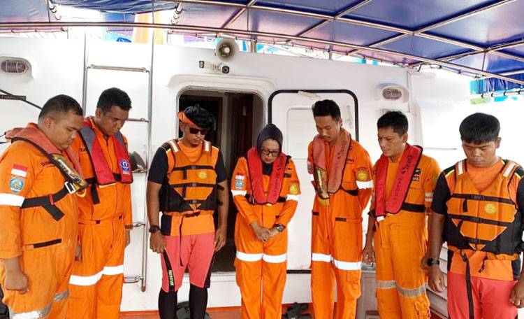 Gelombang Tinggi, Penumpang Kapal Terjatuh di Selat Baru Bengkalis