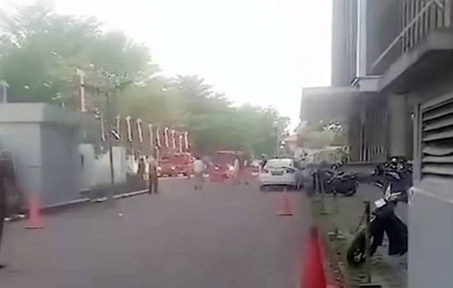 Bank Riau Pusat Terbakar