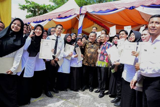 Wabup Bagus Santoso Dampingi Pj. Gubernur Riau Serahkan 240 SK Guru PPPK se-Kabupaten Bengkalis