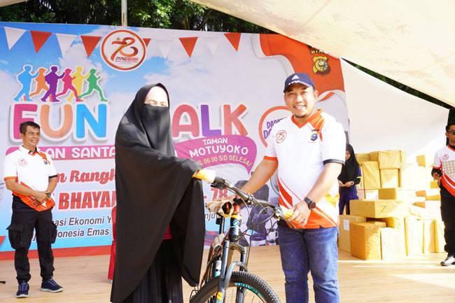 Sempena HUT Polri ke-78, Husni Merza: Jalan Santai Sehatkan Badan dan Terjaga Silahturahmi