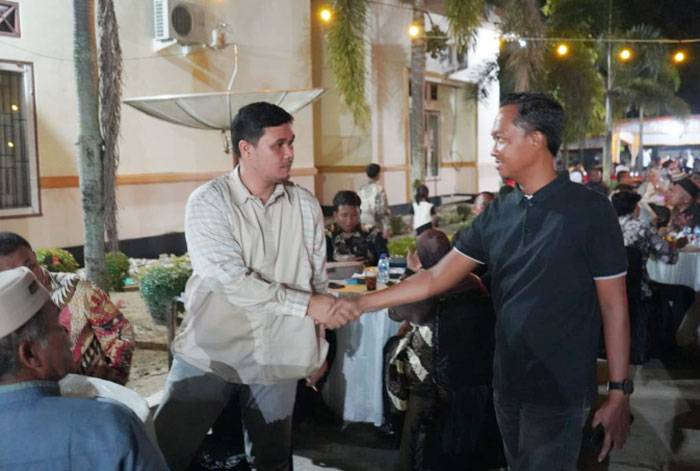 Ketua DPRD Kuansing Dr. Adam Taja Open House Terakhir