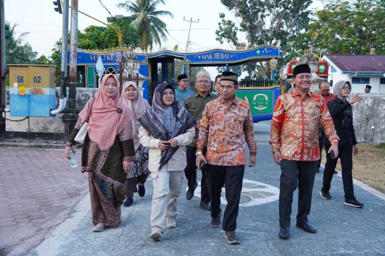 Kunker ke Siak, Hendry Munief dan Bupati Afni Gagas KSPN Kota Siak